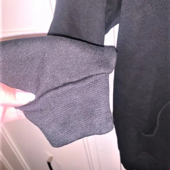 Black‎ long sleeved hoodie M - Picture 4 of 8